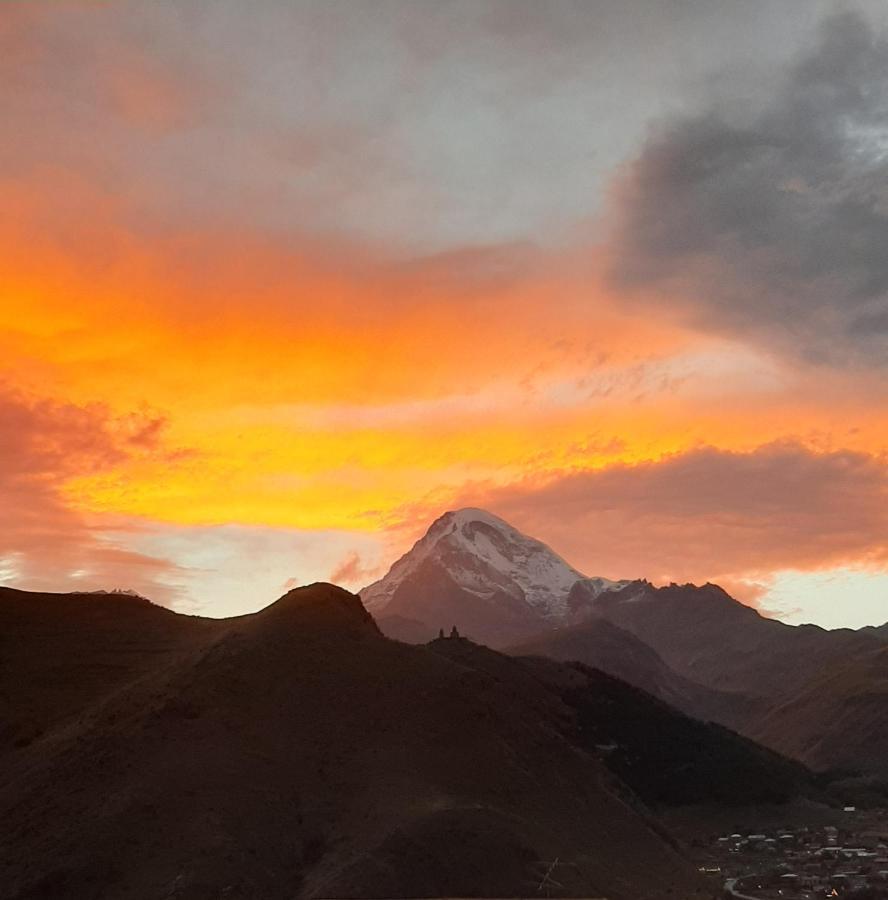 Royal Galaxy Apartment Kazbegi Eksteriør bilde